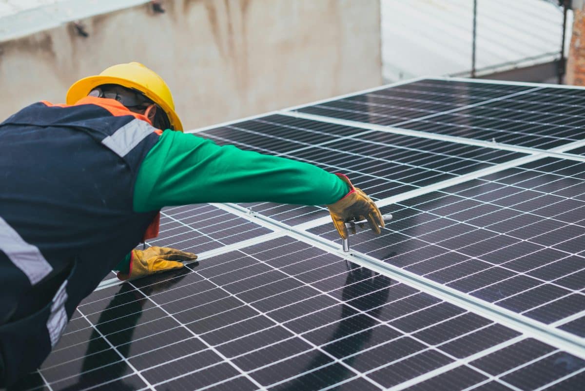 installatie zonnepanelen 